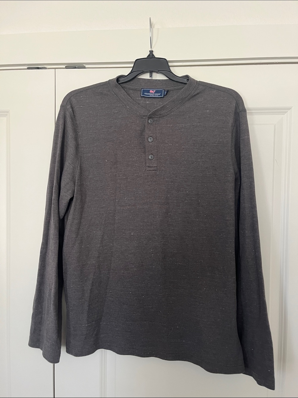 Vineyard Vines Men’s Dark Gray Long-Sleeve Henley Shirt